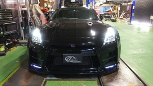３５GT-R　ワイド　テール交換　KUHL RACING 名古屋　作業