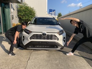KUHL RACING名古屋　RAV４デモカー展示中！(^▽^)/