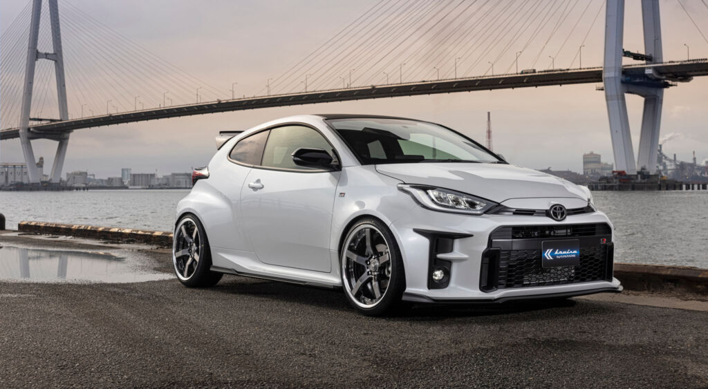 KRUISE KR-GRYRR GR YARIS