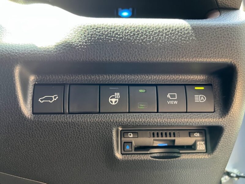 RAV4 G-Zパッケージの運転席スイッチ