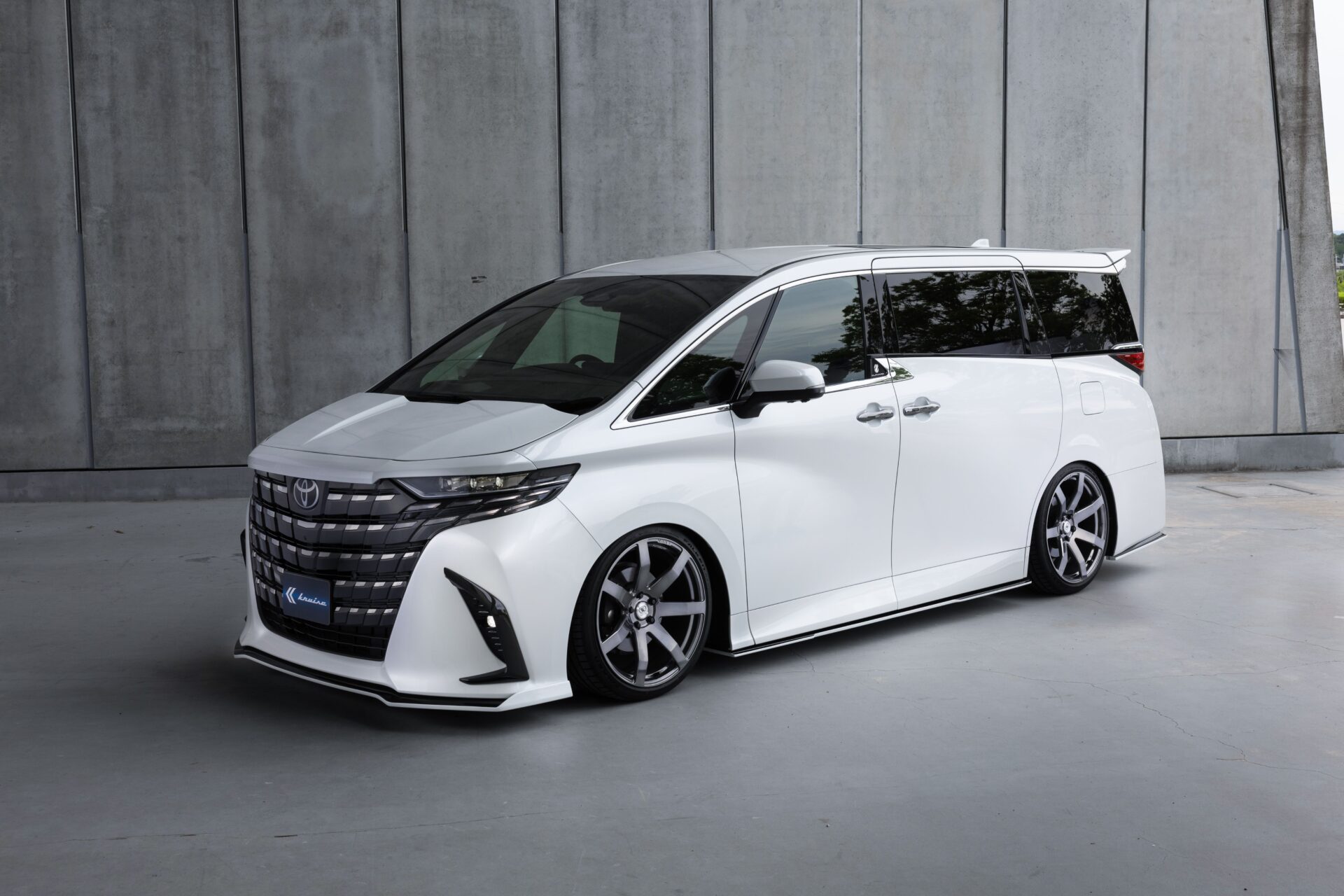 ALPHARD KR-40ARR