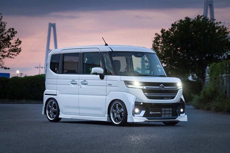 クール ブラーバ スペーシアカスタム 新型 かっこよくて燃費のいい車 KUHL