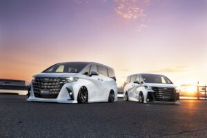 KUHLカスタムの40アルファード・ヴェルファイア