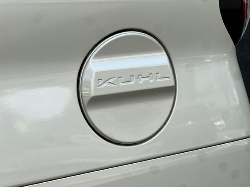KUHLのデリカミニ用フューエルリッドカバー