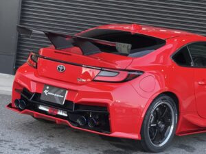ZN8 GR86 KUHL 04R-GT 4本出しマフラー