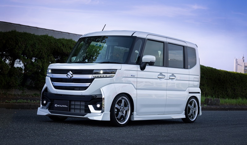 スズキ　スペーシア　軽自動車　KUHL　カスタム