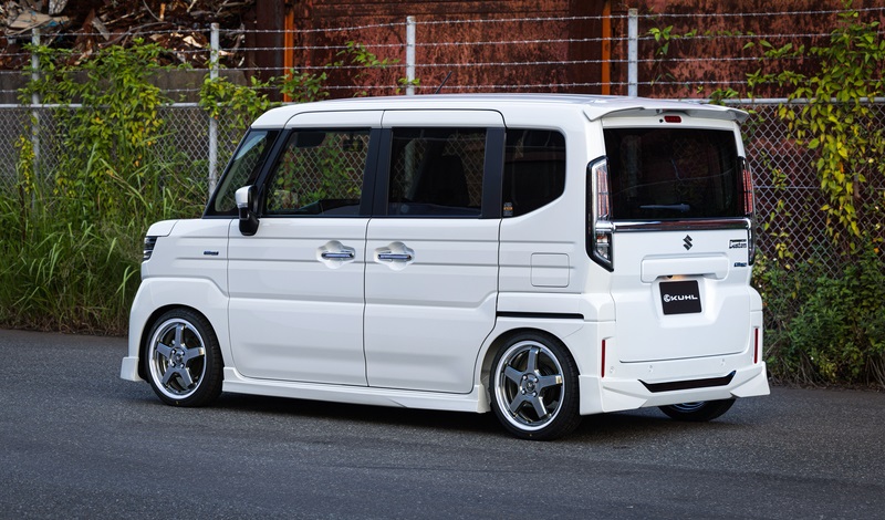 スズキ　スペーシア　軽自動車　KUHL　カスタム　ローダウン