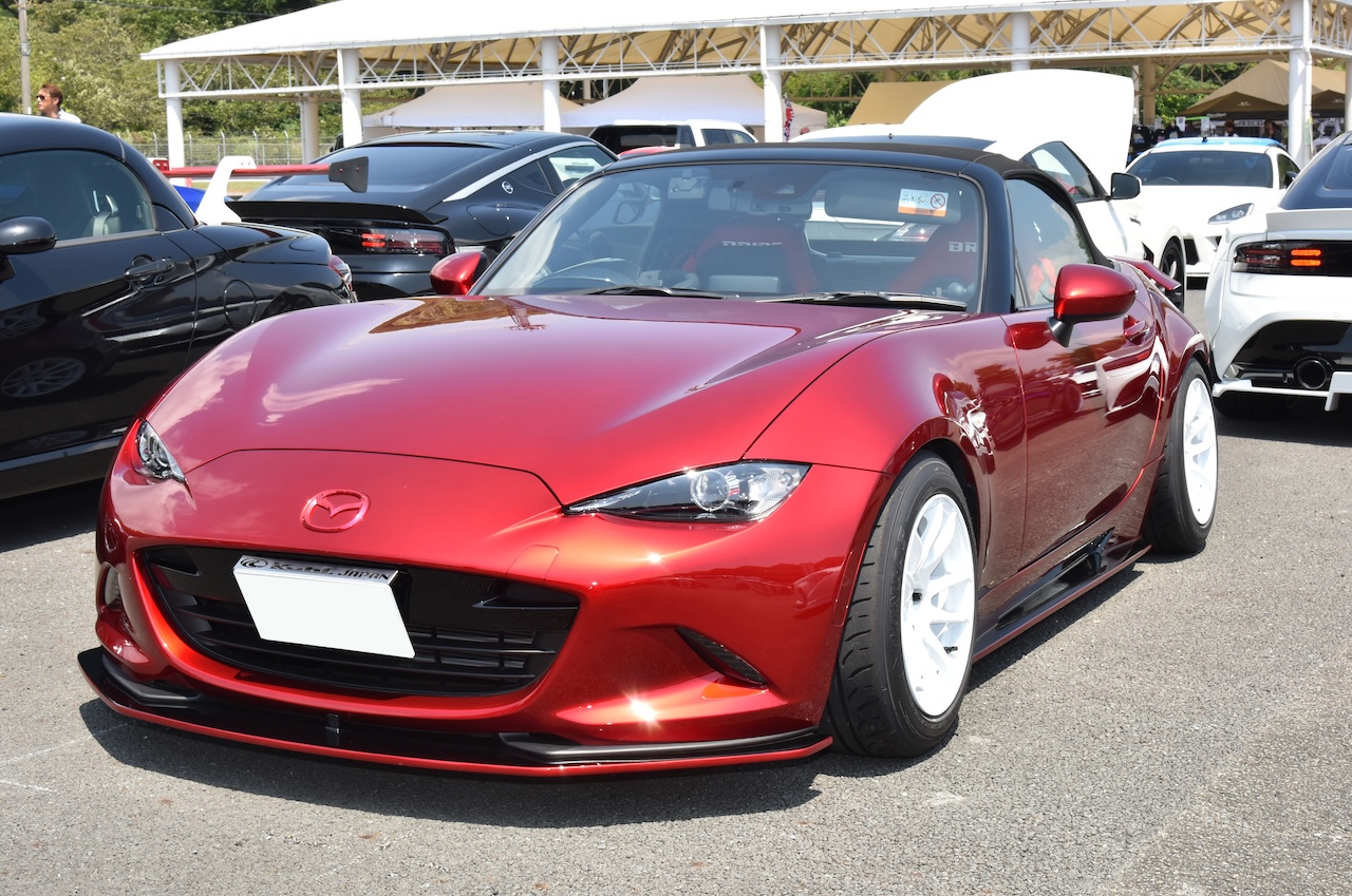 MAZDA2