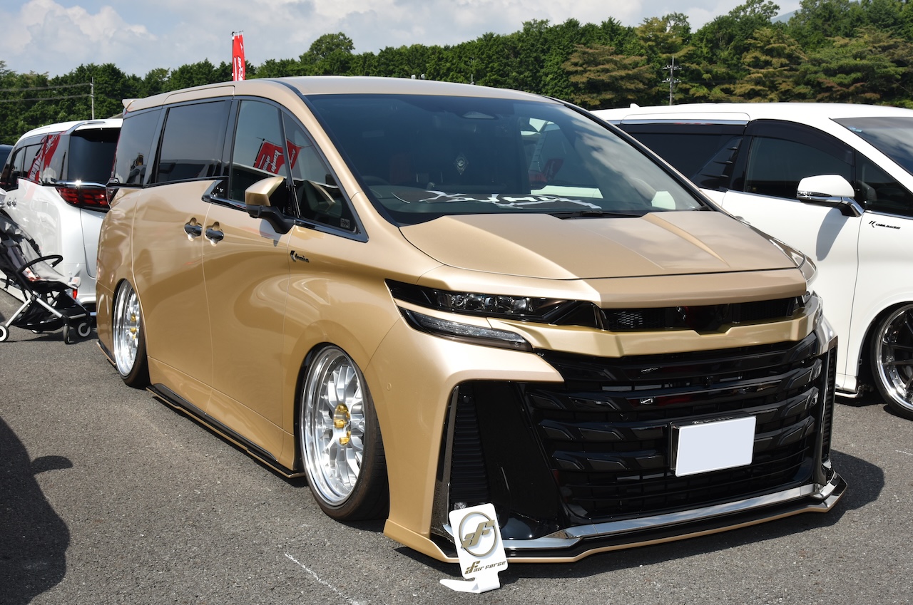 TOYOTA23