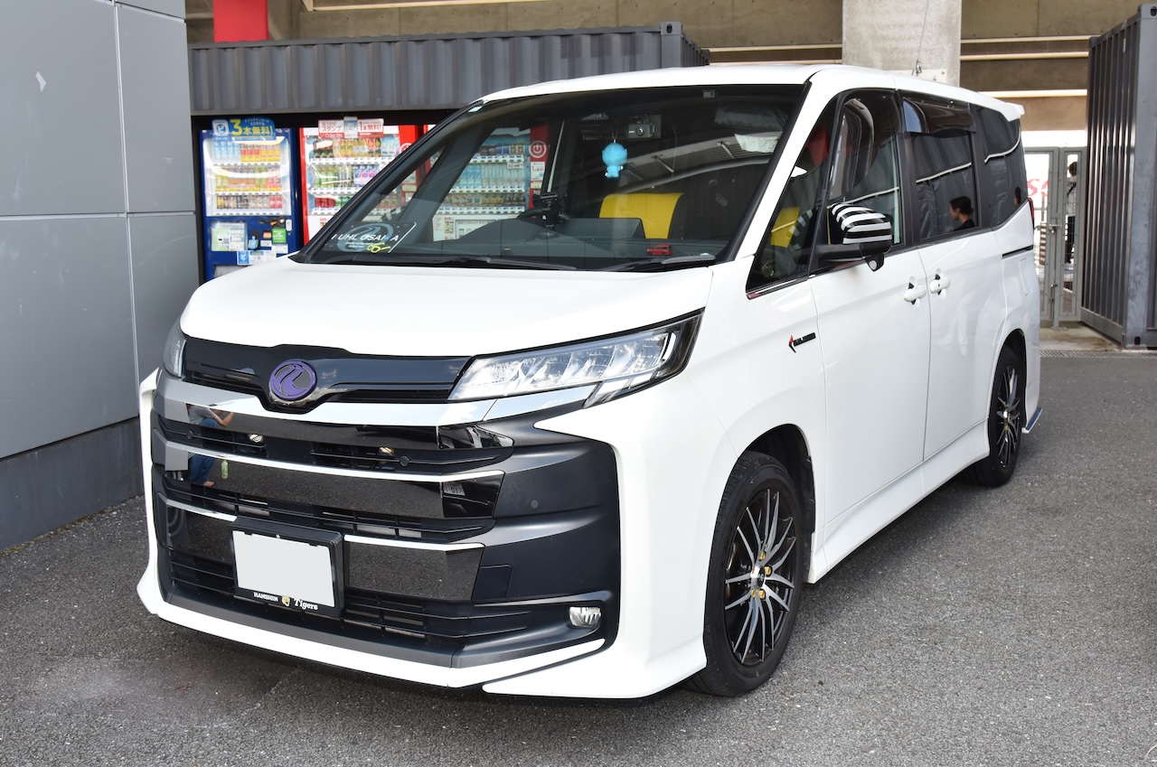 TOYOTA44