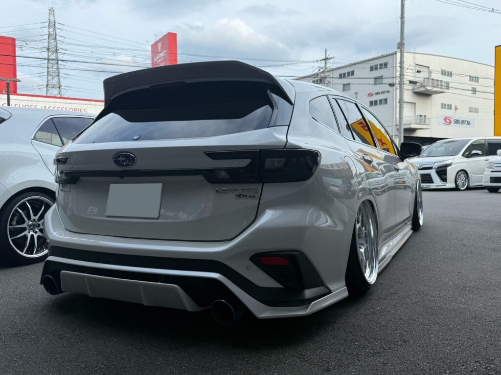 KUHL カローラスポーツ レヴォーグ コンプリートカー ローダウン カスタム