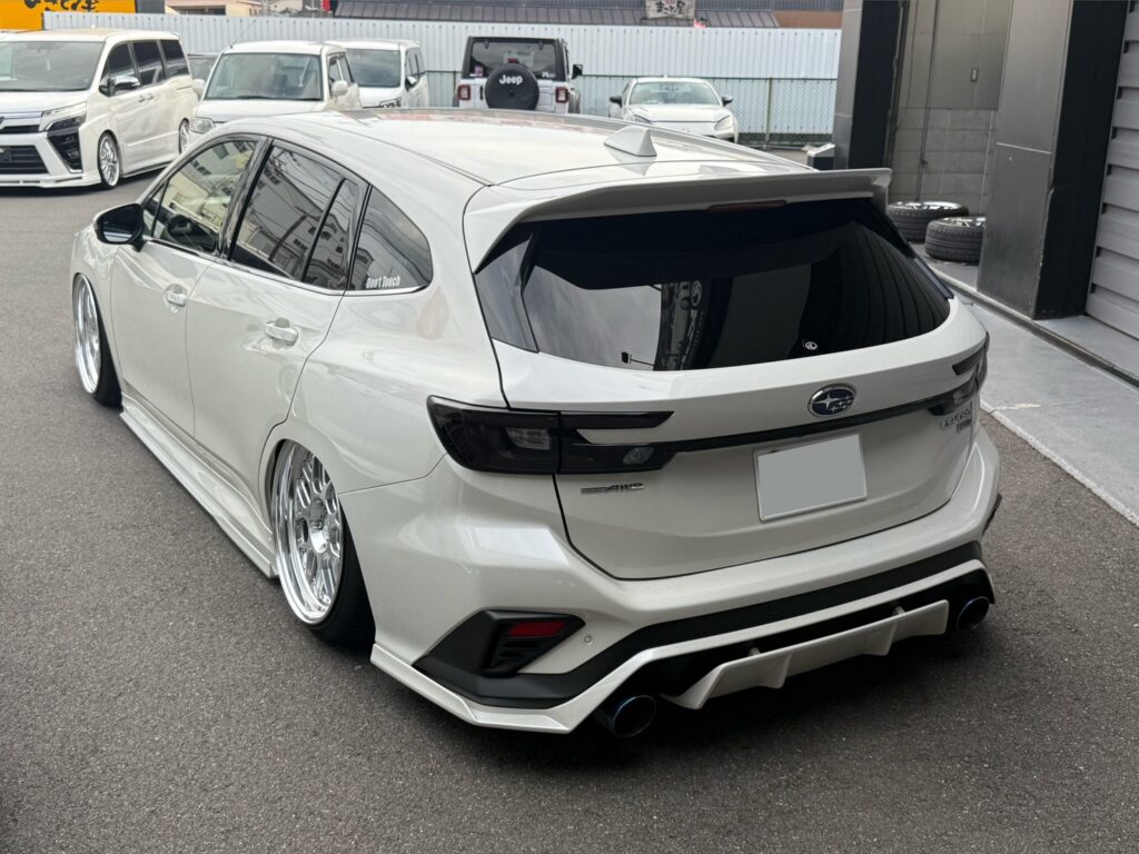 KUHL カローラスポーツ レヴォーグ コンプリートカー ローダウン カスタム