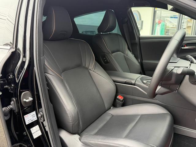 クラウンクロスオーバー内装