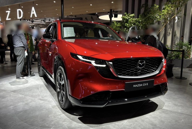 ジャパンモビリティーショーにて展示されているCX-5