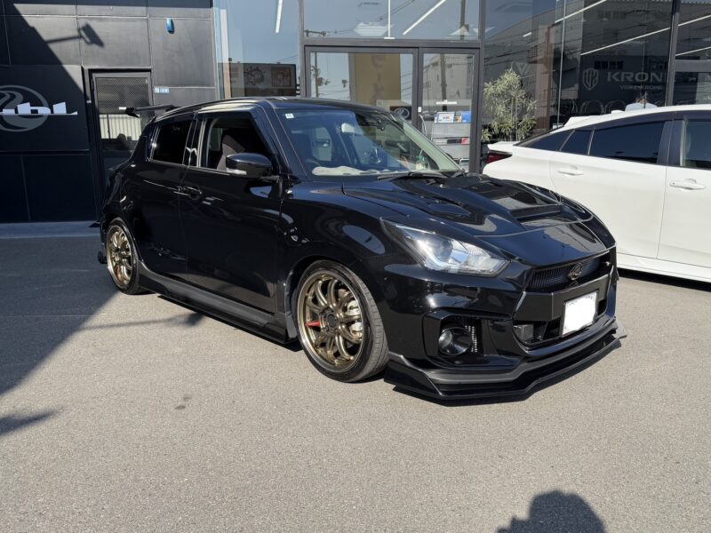 KUHL　エアロ　カスタム　カスタムカー　コンプリートカー　リザルトジャパン　WORK　BLITZ　ヴァレンティ