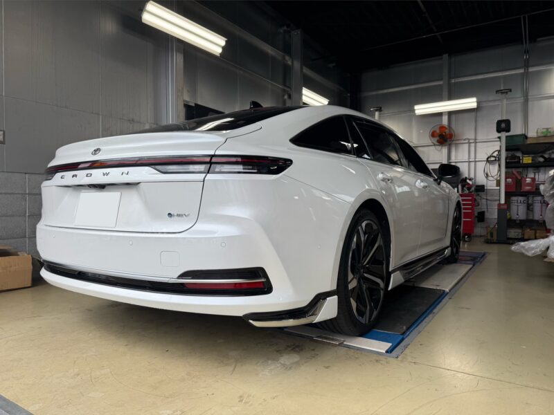 クラウン エアロ 取り付け＿KUHL クラウン＿クラウン リヤディフューザー＿クラウン トランクスポイラー＿モデリスタ エアロ 取り外し＿クラウン カスタム＿クラウン 外装パーツ