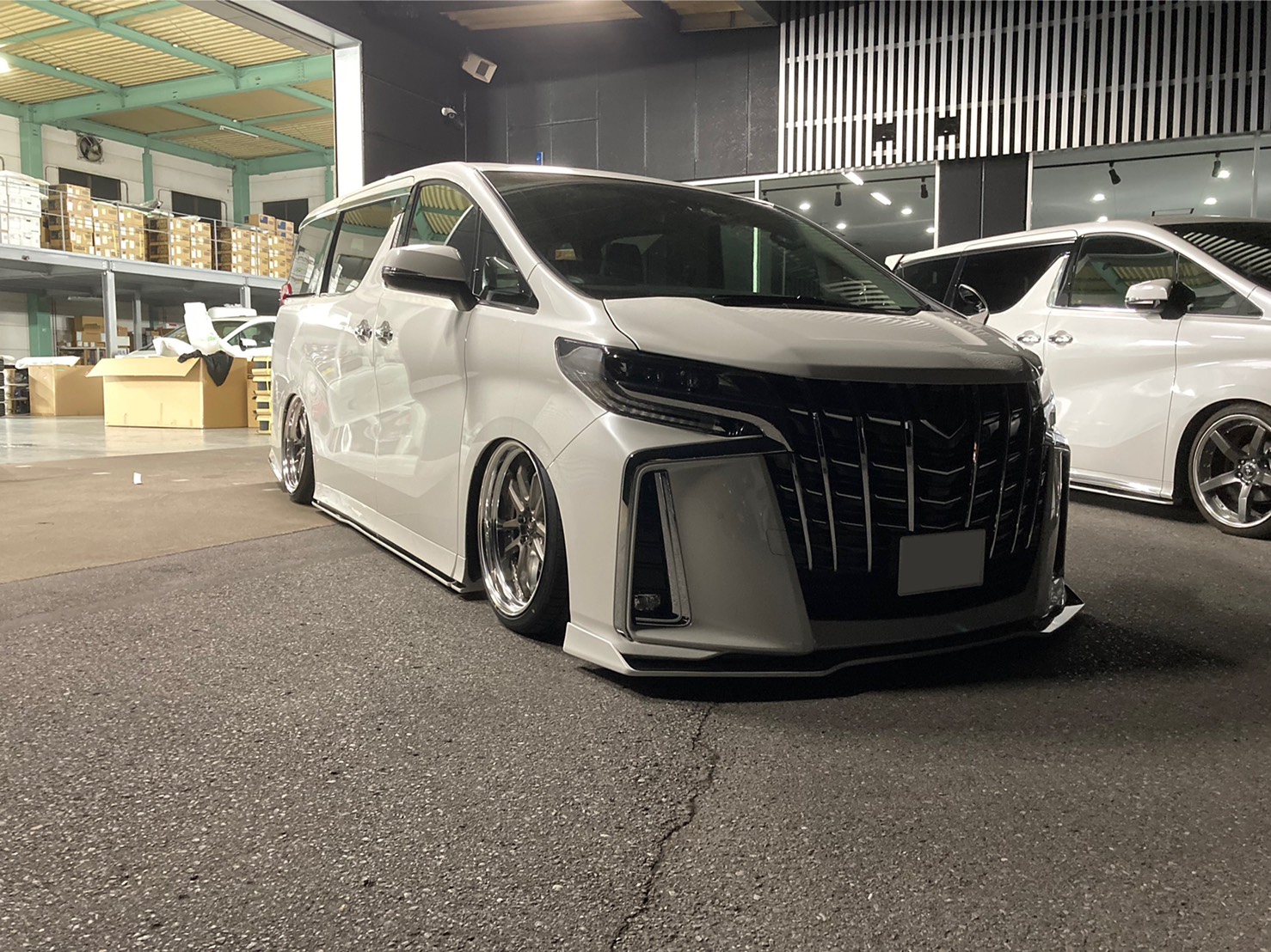 祝☆ご納車】KUHL 30後期ALPHARD エアサス V6 3.5L 4WD 