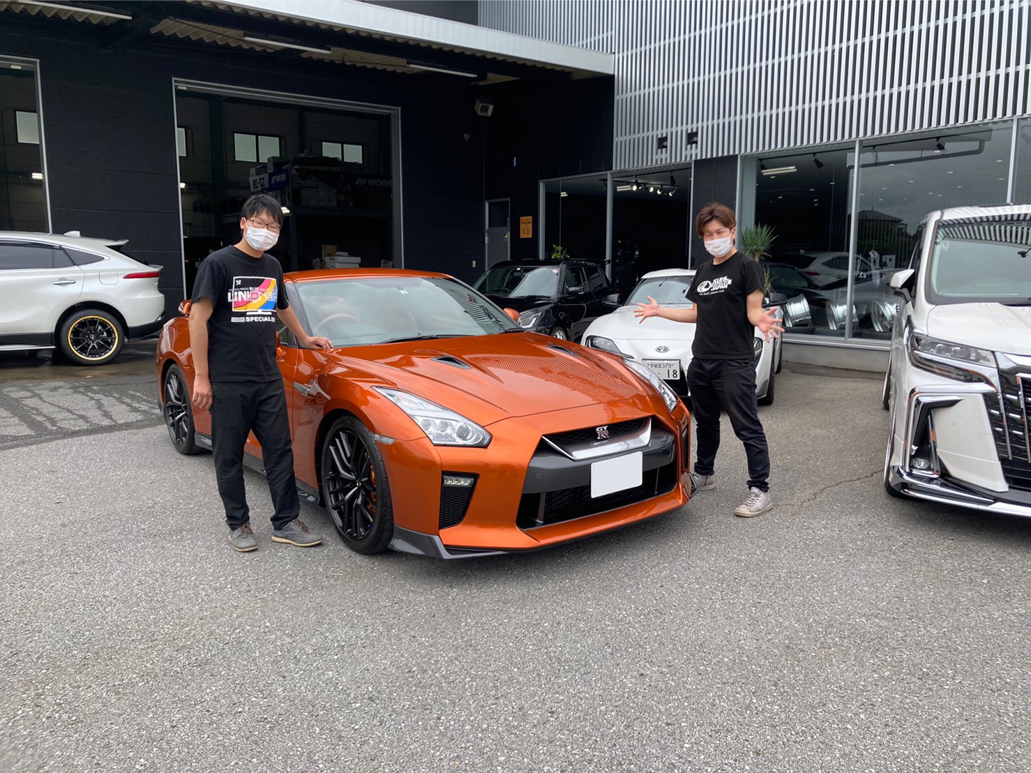 入手困難-日産 GT-R R35 フロアマット チェ•ック生地 •5色より選択 che